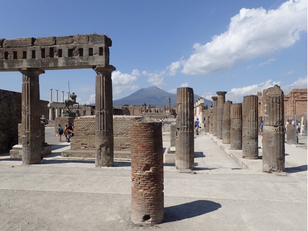 イタリア＿ポンペイとヴィスヴィオ火山