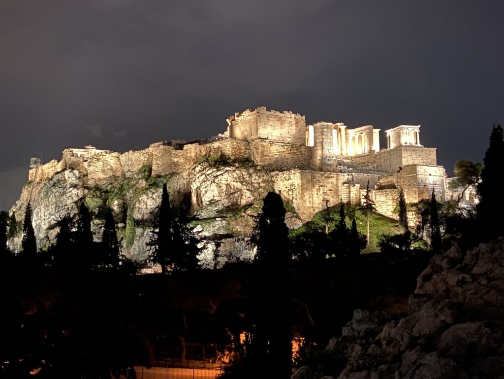 夜のパルテノン神殿